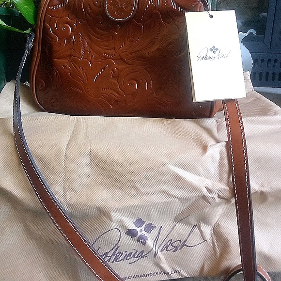 Patricia Nash purse - Picture 3 of 7